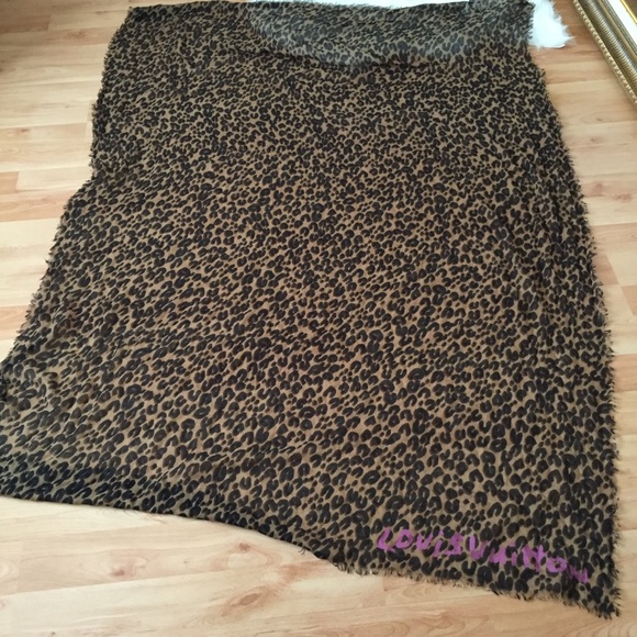 Louis Vuitton Leopard Etole Stephen Sprouse Stole - Picture 7 of 8